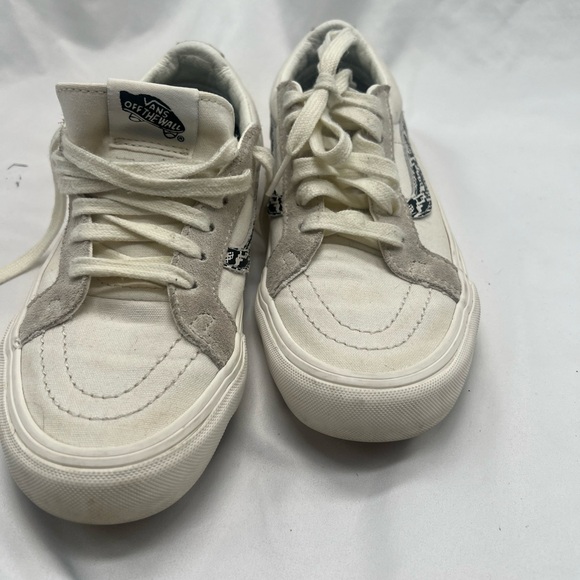 Vans Authentic Sneaker, Men’s Size 4, Women’s 5.5 Off White - Picture 12 of 14